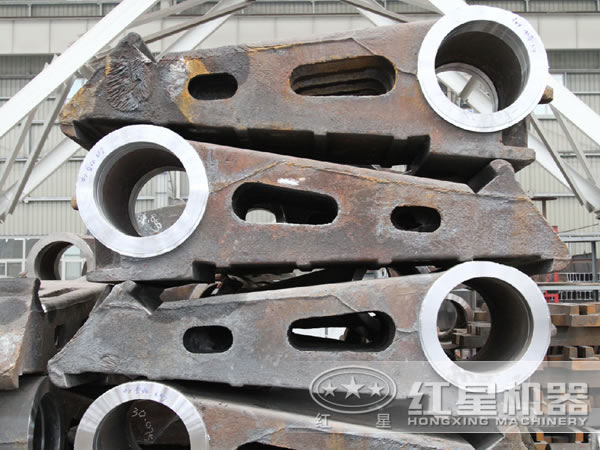 鵝卵石顎式破碎機(jī)顎板 鵝卵石顎式破碎機(jī)顎板