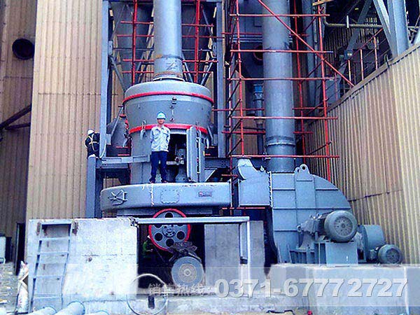 鈉長(zhǎng)石粉碎生產(chǎn)工藝 鈉長(zhǎng)石粉碎生產(chǎn)工藝