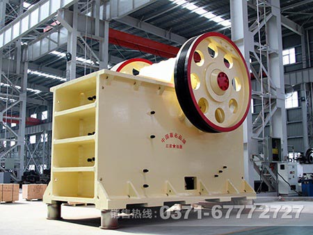 大塊鵝卵石打成石子選用哪種礦山破碎設(shè)備合適？