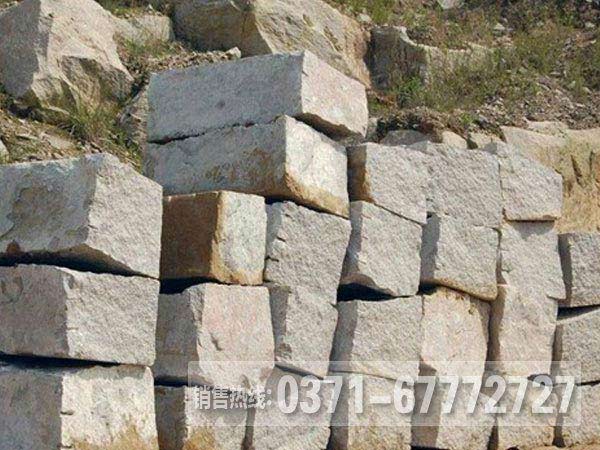 花崗巖石料生產(chǎn)線需要多少錢，用到哪設(shè)備？