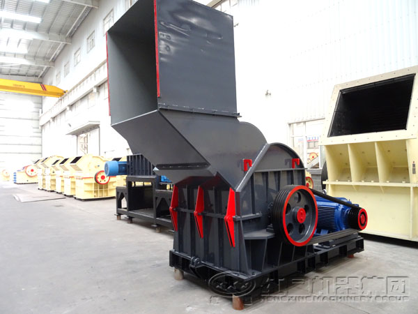 錘式破碎機(jī) 錘式破碎機(jī)