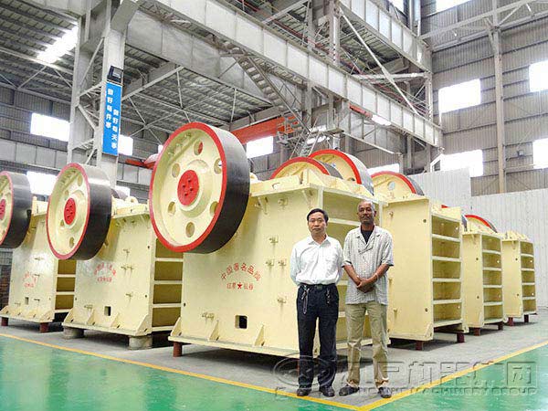 鍔式破碎機(jī)生產(chǎn)廠家 鍔式破碎機(jī)生產(chǎn)廠家