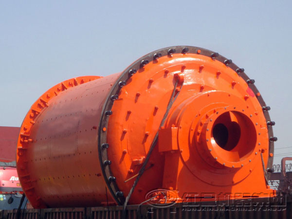 紅星礦渣球磨機發(fā)貨現(xiàn)場