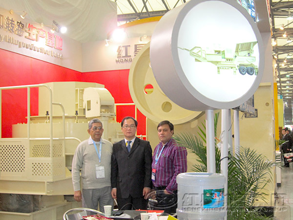 高產(chǎn)節(jié)能制砂機(jī)廠家 高產(chǎn)節(jié)能制砂機(jī)廠家