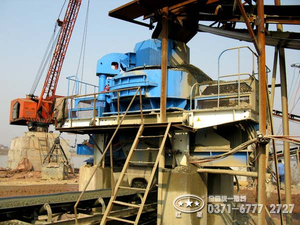 第三代制砂機(jī)作業(yè)現(xiàn)場 第三代制砂機(jī)作業(yè)現(xiàn)場