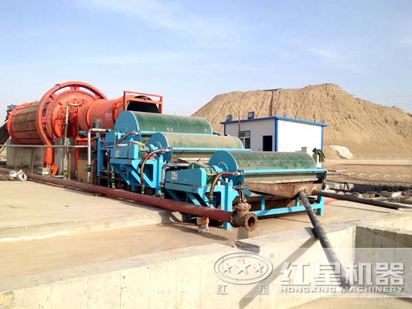 礦石永磁磁選機(jī)客戶現(xiàn)場(chǎng) 礦石永磁磁選機(jī)客戶現(xiàn)場(chǎng)