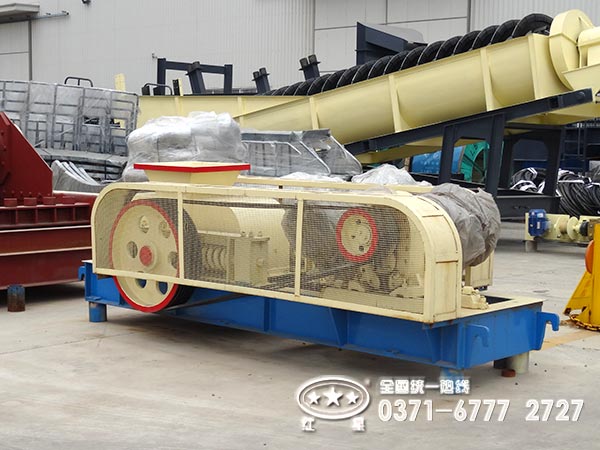 對(duì)輥爐渣粉碎機(jī) 對(duì)輥爐渣粉碎機(jī)