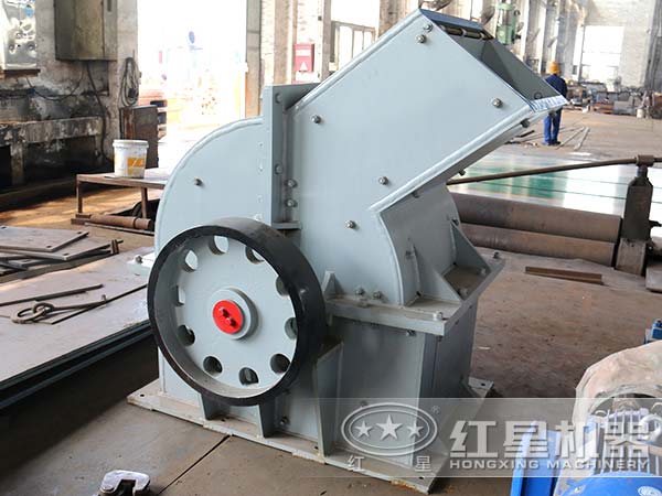 錘式打砂機(jī)生產(chǎn)車(chē)間 錘式打砂機(jī)生產(chǎn)車(chē)間