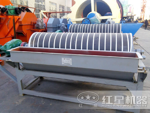 不同角度下的高嶺土磁選設(shè)備 不同角度下的高嶺土磁選設(shè)備