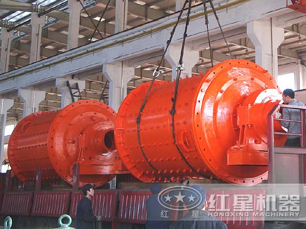 水泥磨機發(fā)貨現(xiàn)場 水泥磨機發(fā)貨現(xiàn)場