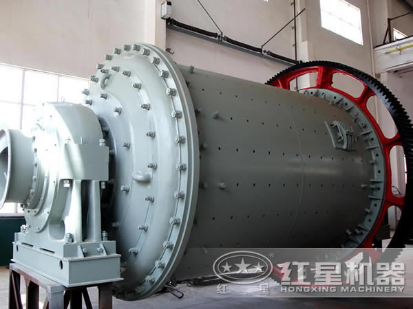 不同角度下的重晶石球磨機(jī) 不同角度下的重晶石球磨機(jī)