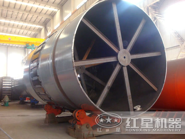 不同角度下的污泥烘干機(jī) 不同角度下的污泥烘干機(jī)