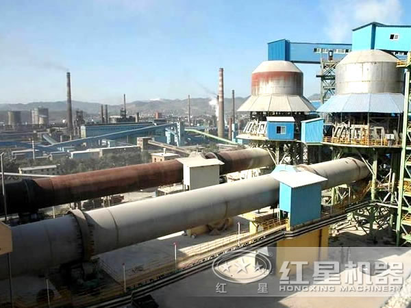 氧化鋅回轉(zhuǎn)窯工作現(xiàn)場(chǎng) 氧化鋅回轉(zhuǎn)窯工作現(xiàn)場(chǎng)