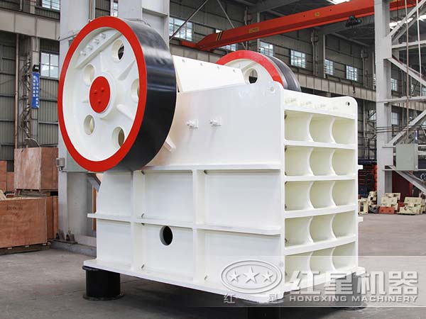 鵝卵石顎式破碎機(jī) 鵝卵石顎式破碎機(jī)