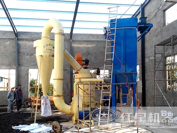 工作中的組合式選粉機(jī) 工作中的組合式選粉機(jī)