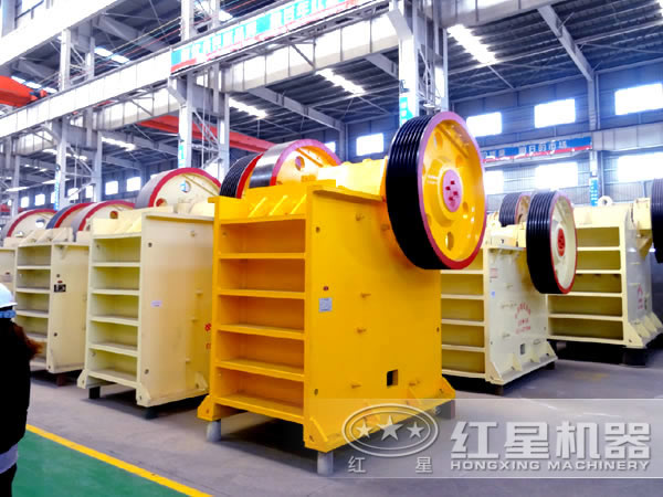 鄂式破碎機(jī) 鄂式破碎機(jī)