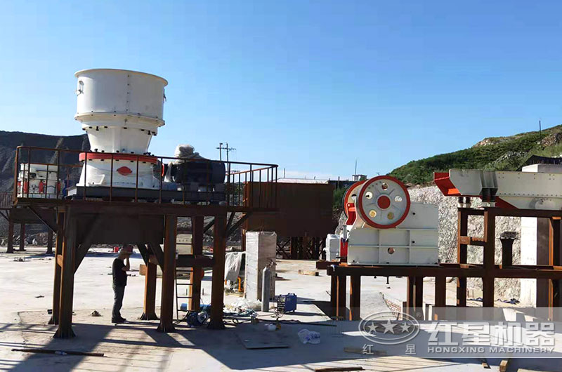 鐵礦石破碎機成套設(shè)備價格多少？附生產(chǎn)線工藝流程圖