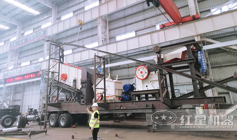 紅星機(jī)器移動制砂機(jī)生產(chǎn)車間 紅星機(jī)器移動制砂機(jī)生產(chǎn)車間