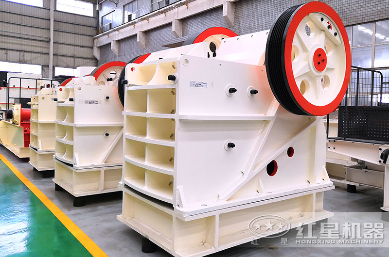 顎式破碎機(jī)圖片 顎式破碎機(jī)圖片