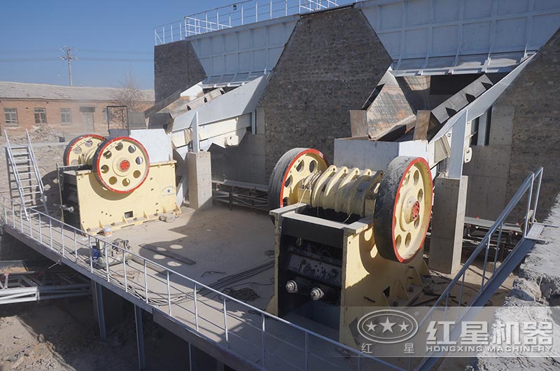 大型破石機(jī)時產(chǎn)量多少噸？多少錢？