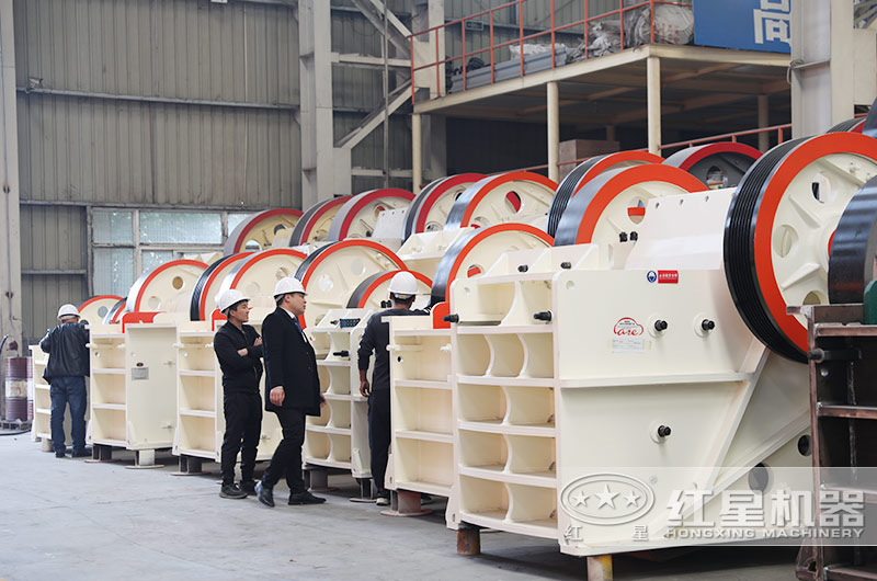 大型顎式破碎機圖片 大型顎式破碎機圖片