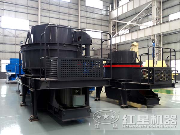 不同規(guī)格類(lèi)型下的立軸沖擊式破碎機(jī) 不同規(guī)格類(lèi)型下的立軸沖擊式破碎機(jī)