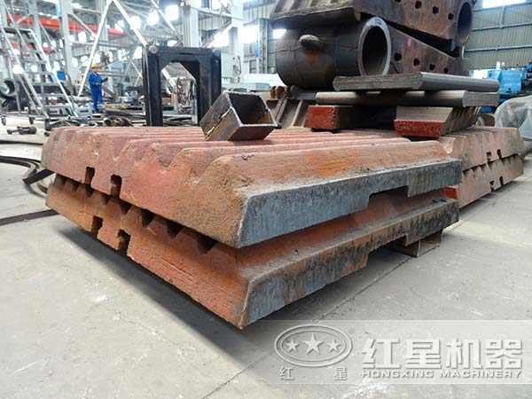 顎式破碎機配件 顎式破碎機配件