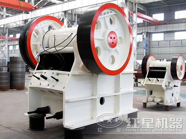 鄂式破碎機(jī)廠家 鄂式破碎機(jī)廠家