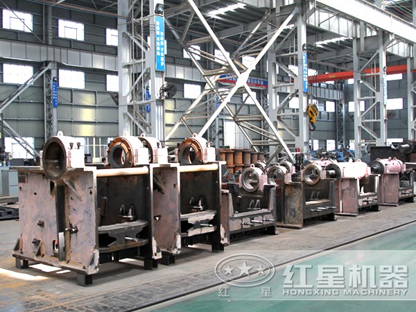 鄂式破碎機(jī)配件 鄂式破碎機(jī)配件