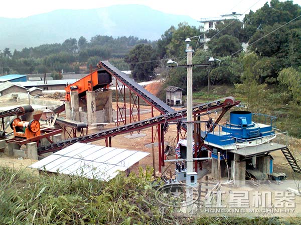 環(huán)保型河卵石制沙機投產(chǎn)現(xiàn)場 環(huán)保型河卵石制沙機投產(chǎn)現(xiàn)場