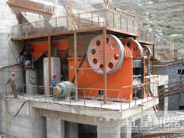 顎式破碎機 顎式破碎機