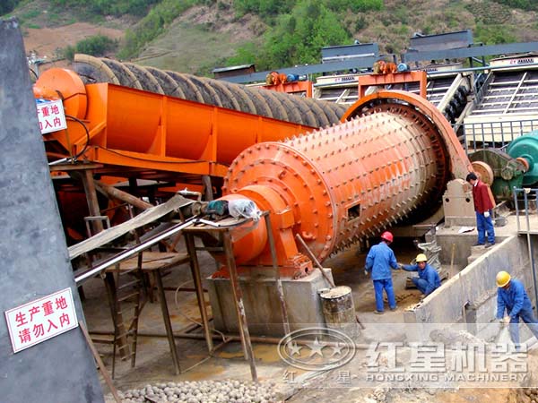 分級(jí)機(jī)工作現(xiàn)場(chǎng)示意圖 分級(jí)機(jī)工作現(xiàn)場(chǎng)示意圖