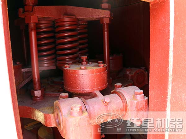 磷礦石雷蒙磨內(nèi)部細節(jié) 磷礦石雷蒙磨內(nèi)部細節(jié)