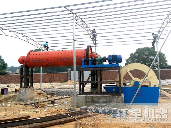 石英棒磨機(jī)工作現(xiàn)場(chǎng) 石英棒磨機(jī)工作現(xiàn)場(chǎng)