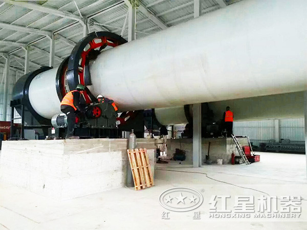 碳化硅烘干機(jī)客戶安裝現(xiàn)場(chǎng) 碳化硅烘干機(jī)客戶安裝現(xiàn)場(chǎng)