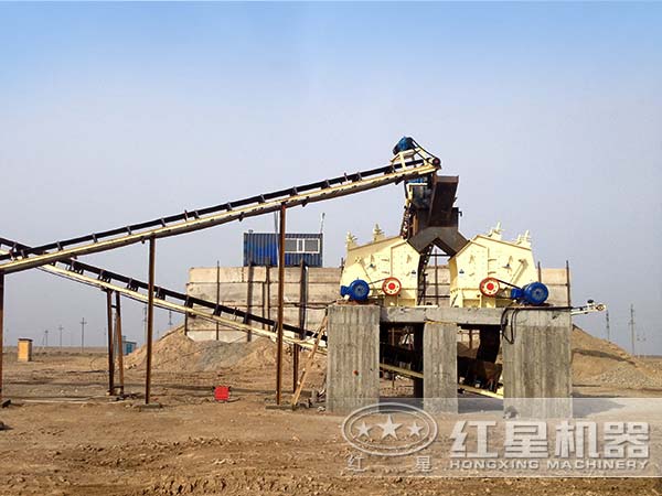 反擊細(xì)碎機(jī)工作現(xiàn)場 反擊細(xì)碎機(jī)工作現(xiàn)場