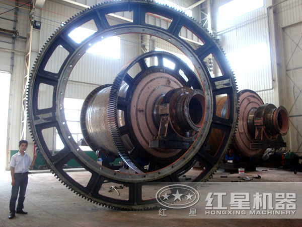 球磨機(jī)生產(chǎn)車間 球磨機(jī)生產(chǎn)車間