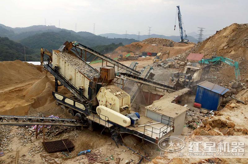 移動(dòng)打石子機(jī)作業(yè)現(xiàn)場(chǎng) 移動(dòng)打石子機(jī)作業(yè)現(xiàn)場(chǎng)