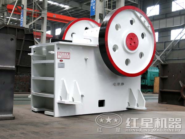 1215廢鋼鄂式破碎機(jī)多少錢一臺(tái)？預(yù)期產(chǎn)值可達(dá)多少噸？