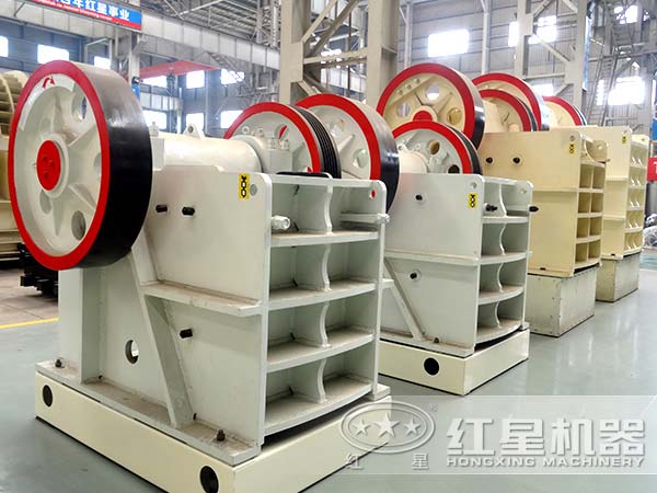 鄂式破碎機(jī)生產(chǎn)廠家 鄂式破碎機(jī)生產(chǎn)廠家