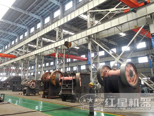 破碎機(jī)生產(chǎn)車間 破碎機(jī)生產(chǎn)車間