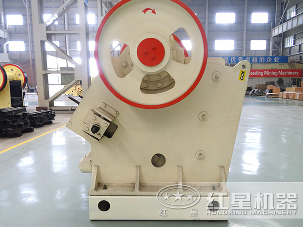 河南歐版鄂式破碎機(jī) 河南歐版鄂式破碎機(jī)