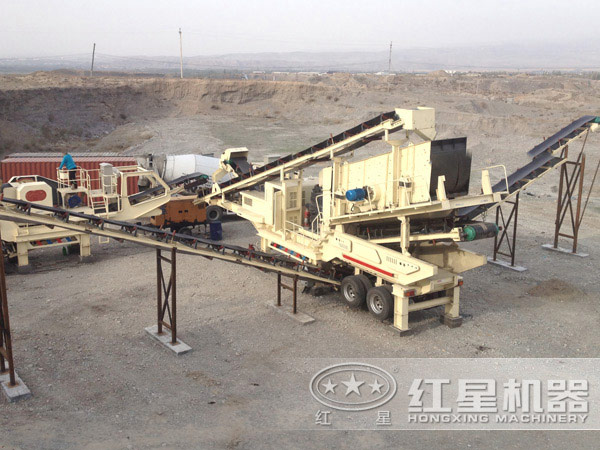 車載破碎機投用現(xiàn)場 車載破碎機投用現(xiàn)場