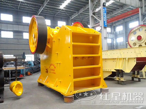 固定式碎石機(jī) 固定式碎石機(jī)