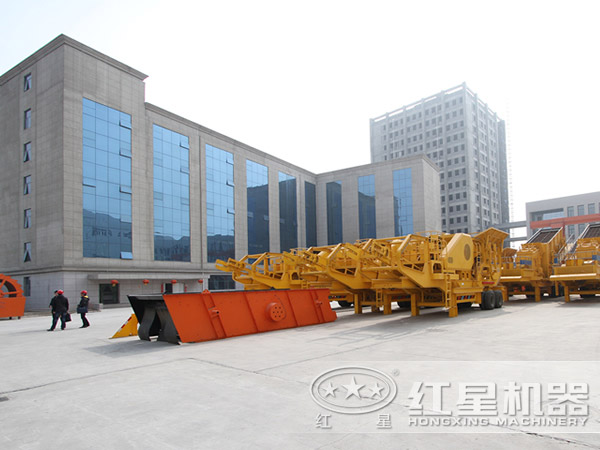 河南移動(dòng)磕石機(jī)生產(chǎn)廠家 河南移動(dòng)磕石機(jī)生產(chǎn)廠家