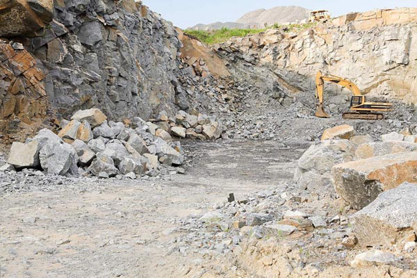 采石場作業(yè)現(xiàn)場 采石場作業(yè)現(xiàn)場