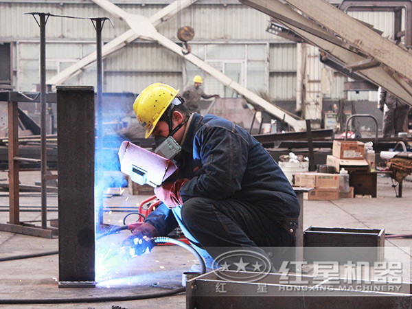 認真工作的紅星人 認真工作的紅星人