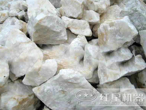 時產(chǎn)800噸的硅石破碎生產(chǎn)線需要哪些設(shè)備？需要投資多少錢？