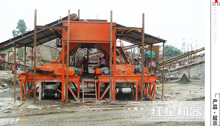 雙齒輥破碎機(jī)作業(yè)現(xiàn)場 雙齒輥破碎機(jī)作業(yè)現(xiàn)場