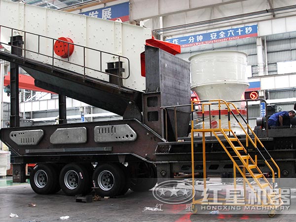 圓錐移動(dòng)鵝卵石破石機(jī) 圓錐移動(dòng)鵝卵石破石機(jī)
